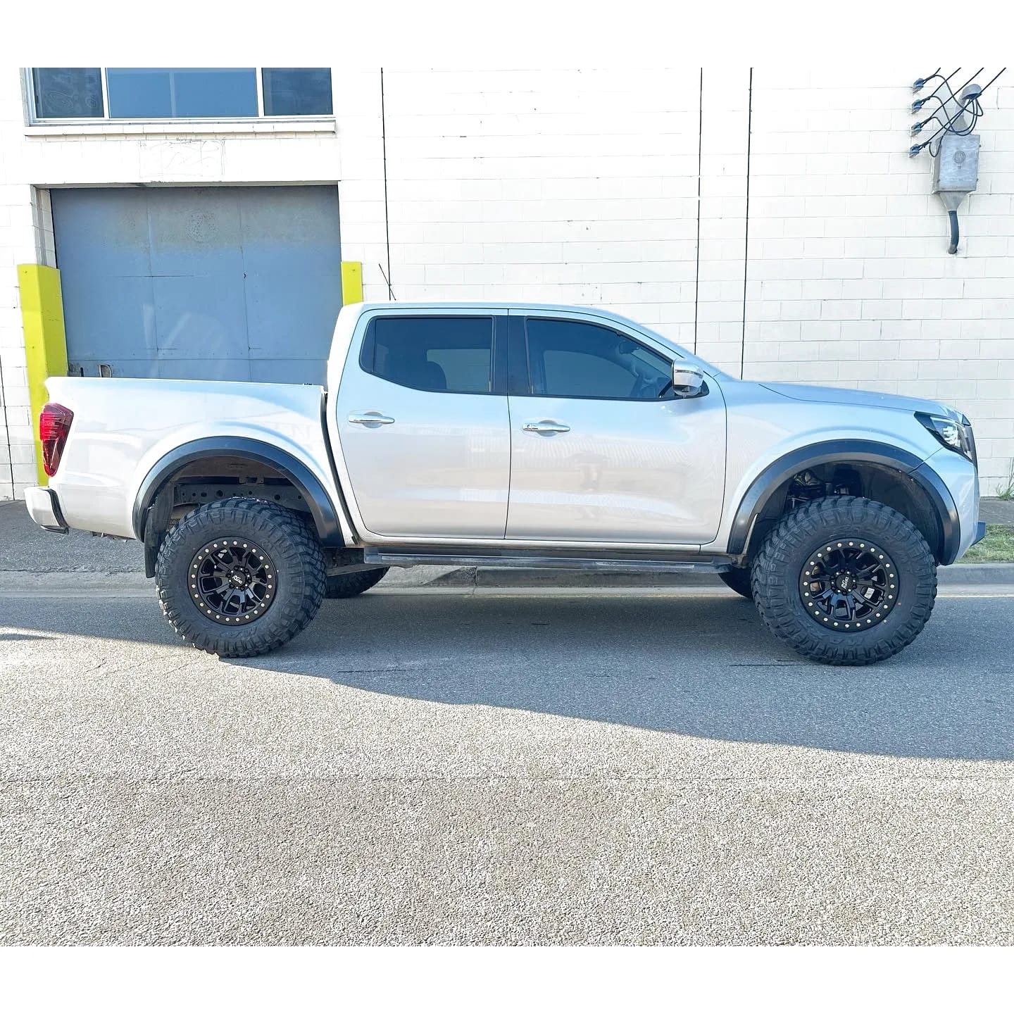 FOX 2-3" Suspension Lift Kit - Nissan Navara NP300