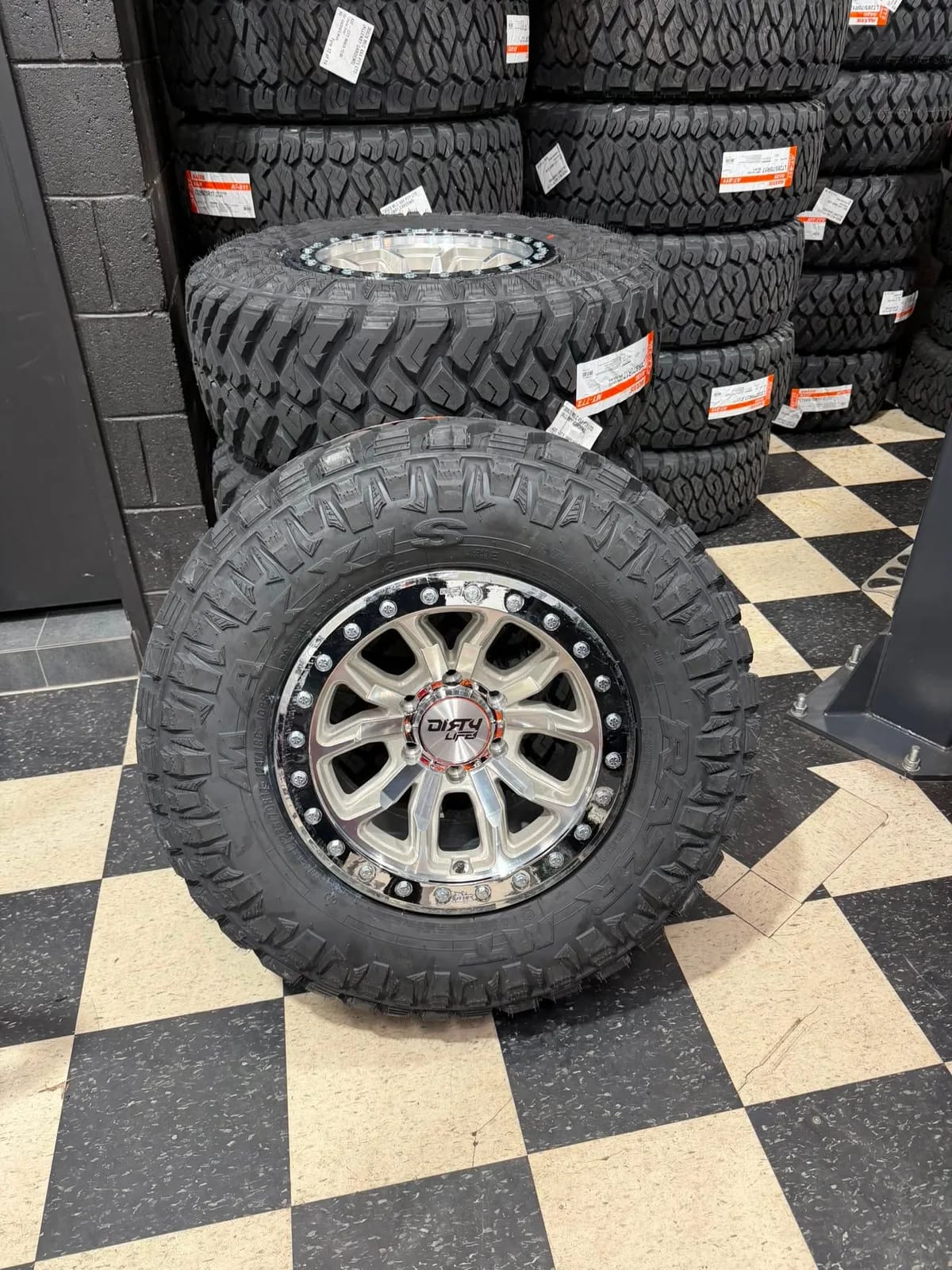 17" Alloy Wheel Package (4)