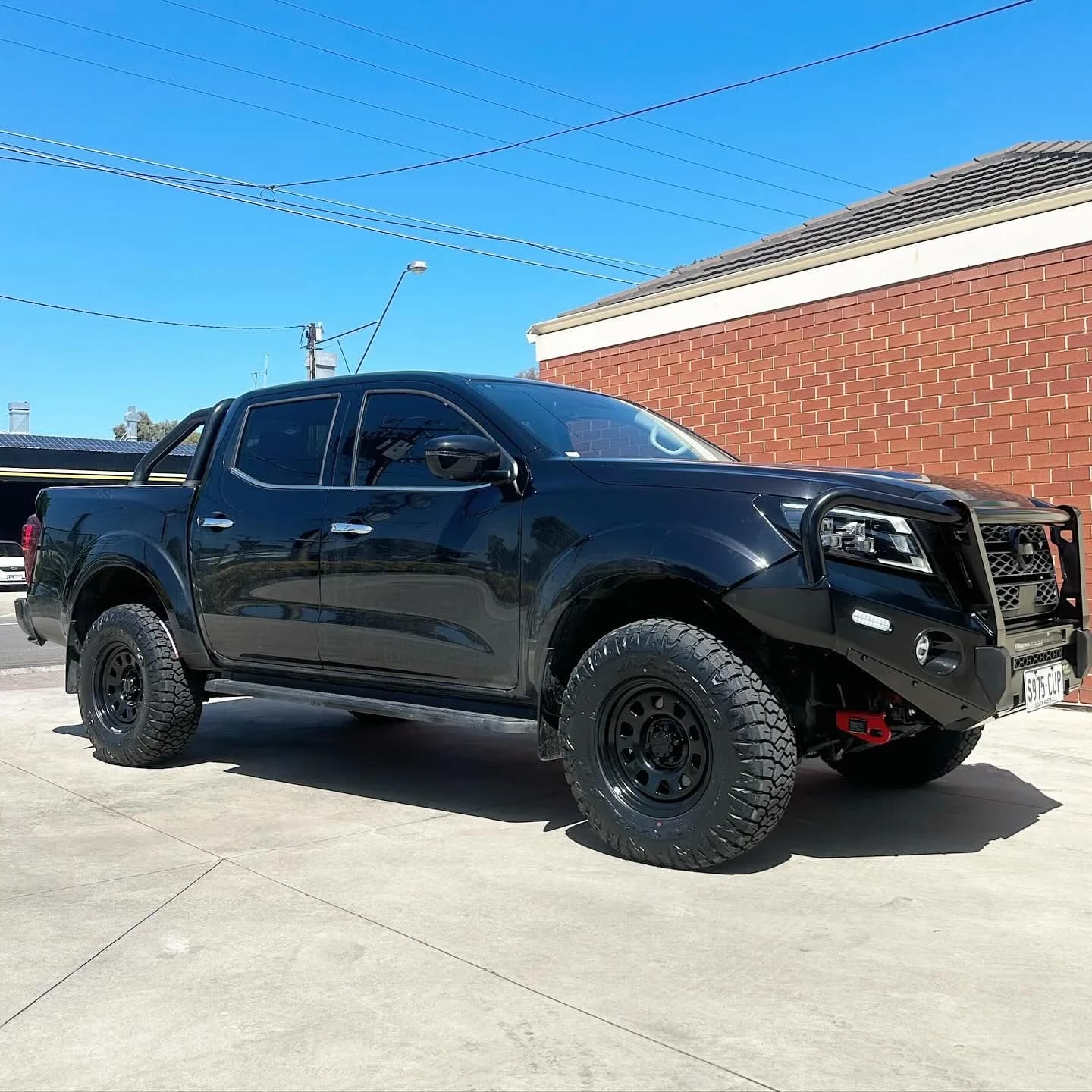 FOX 2-3" Suspension Lift Kit - Nissan Navara NP300