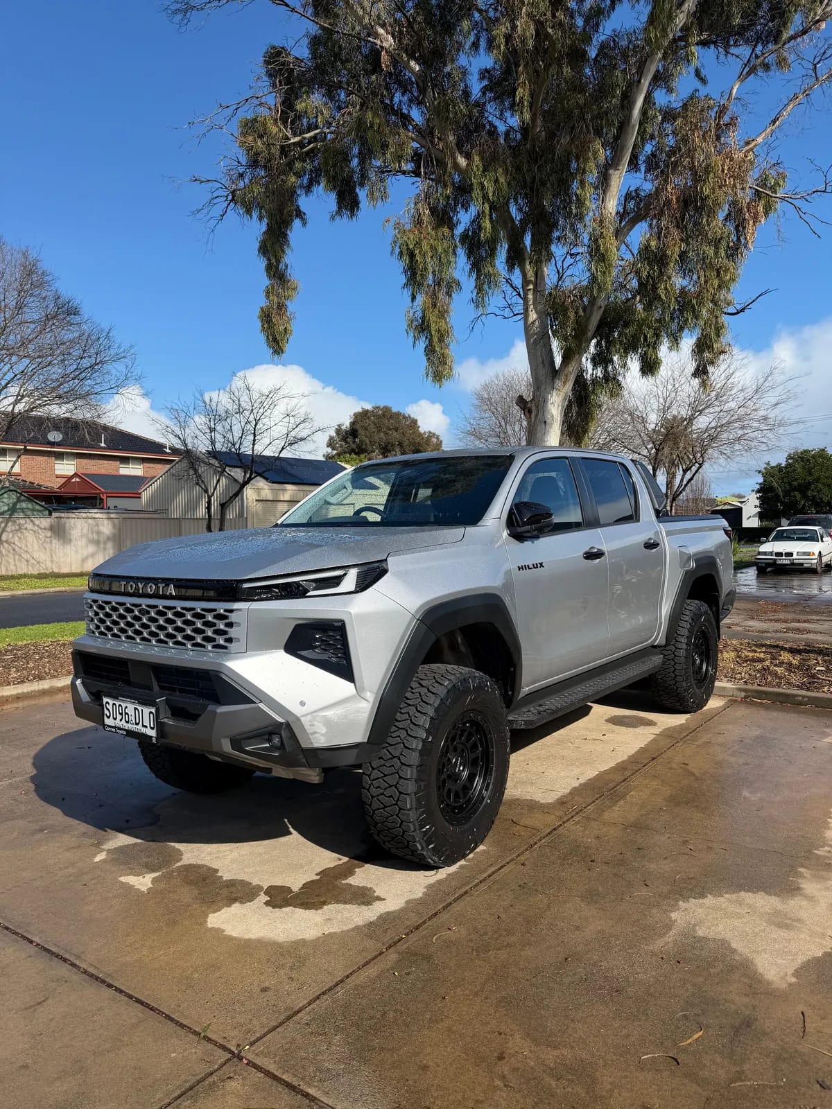 3" Lift & 33" Wheel Package - Toyota Hilux N90