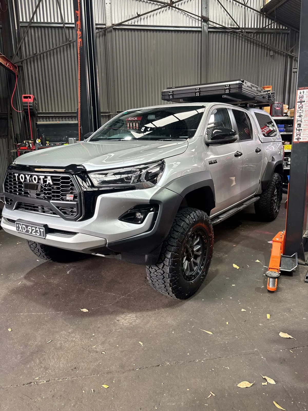 Dobinsons IMS 2-3" Suspension Lift Kit - Toyota Hilux N70 / N80 / N90 - GR SPORT / ROGUE WIDE
