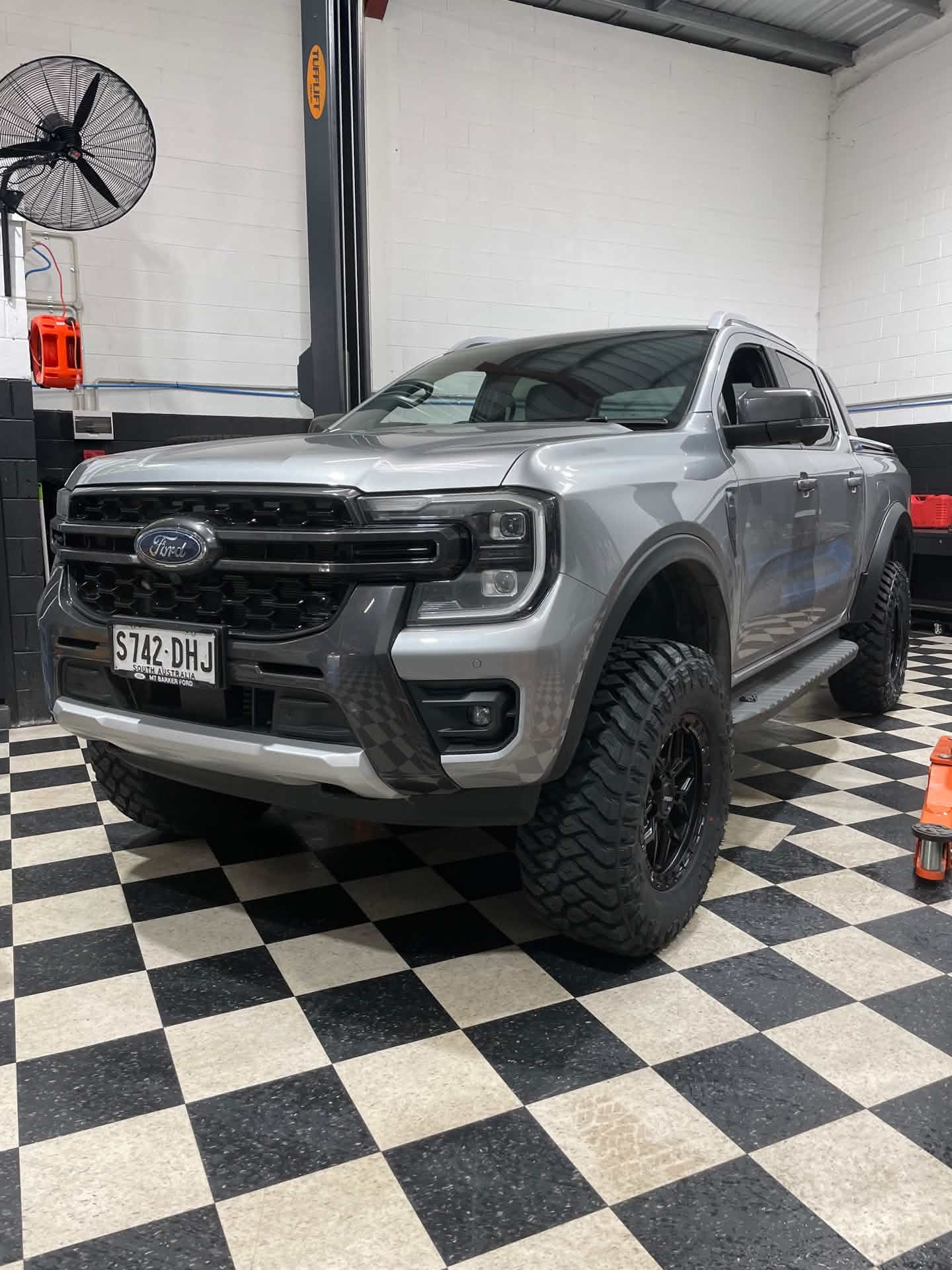 3" Lift & 33" Wheel Package - Ford Next Gen Ranger / VW Amarok