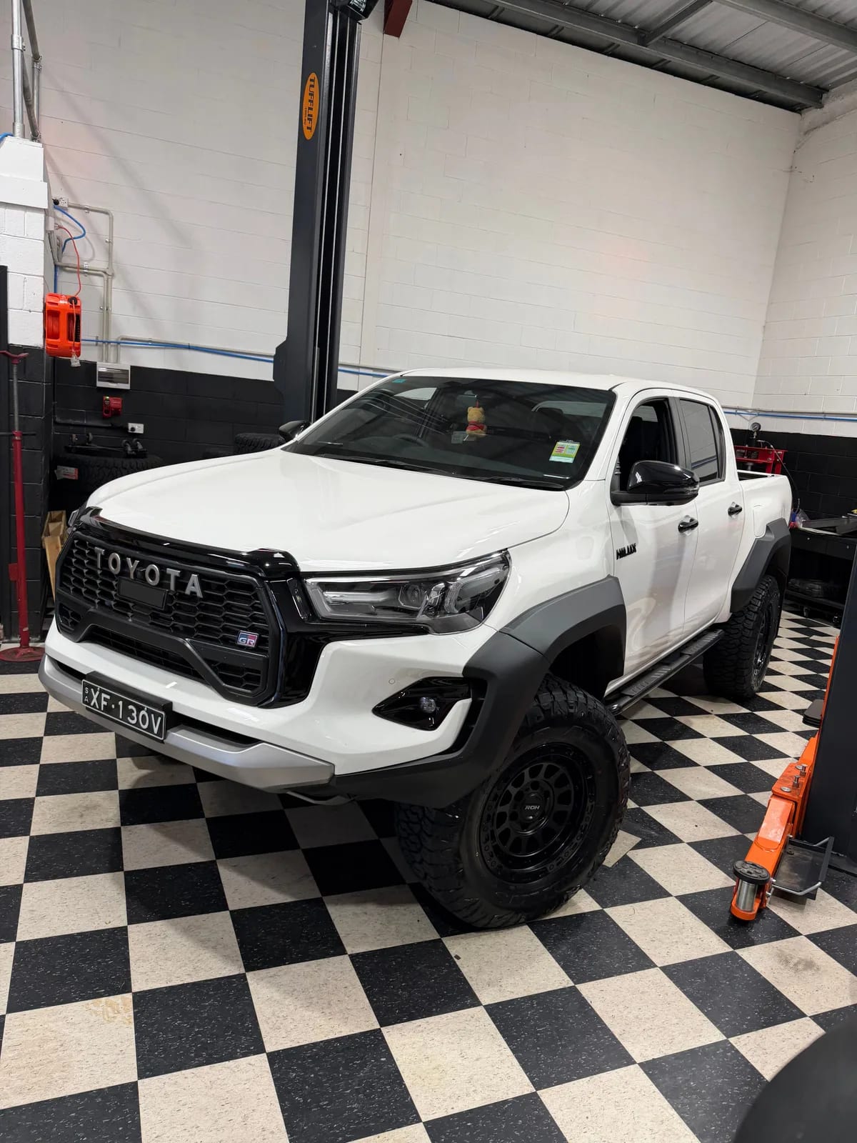 Dobinsons IMS 2-3" Suspension Lift Kit - Toyota Hilux N70 / N80 / N90 - GR SPORT / ROGUE WIDE